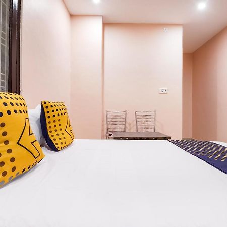สปอต ออน 63000 โฮเต็ล Ss พลาซา Hotel Banthra Sikandarpur ภายนอก รูปภาพ