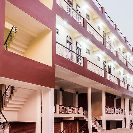 สปอต ออน 63000 โฮเต็ล Ss พลาซา Hotel Banthra Sikandarpur ภายนอก รูปภาพ