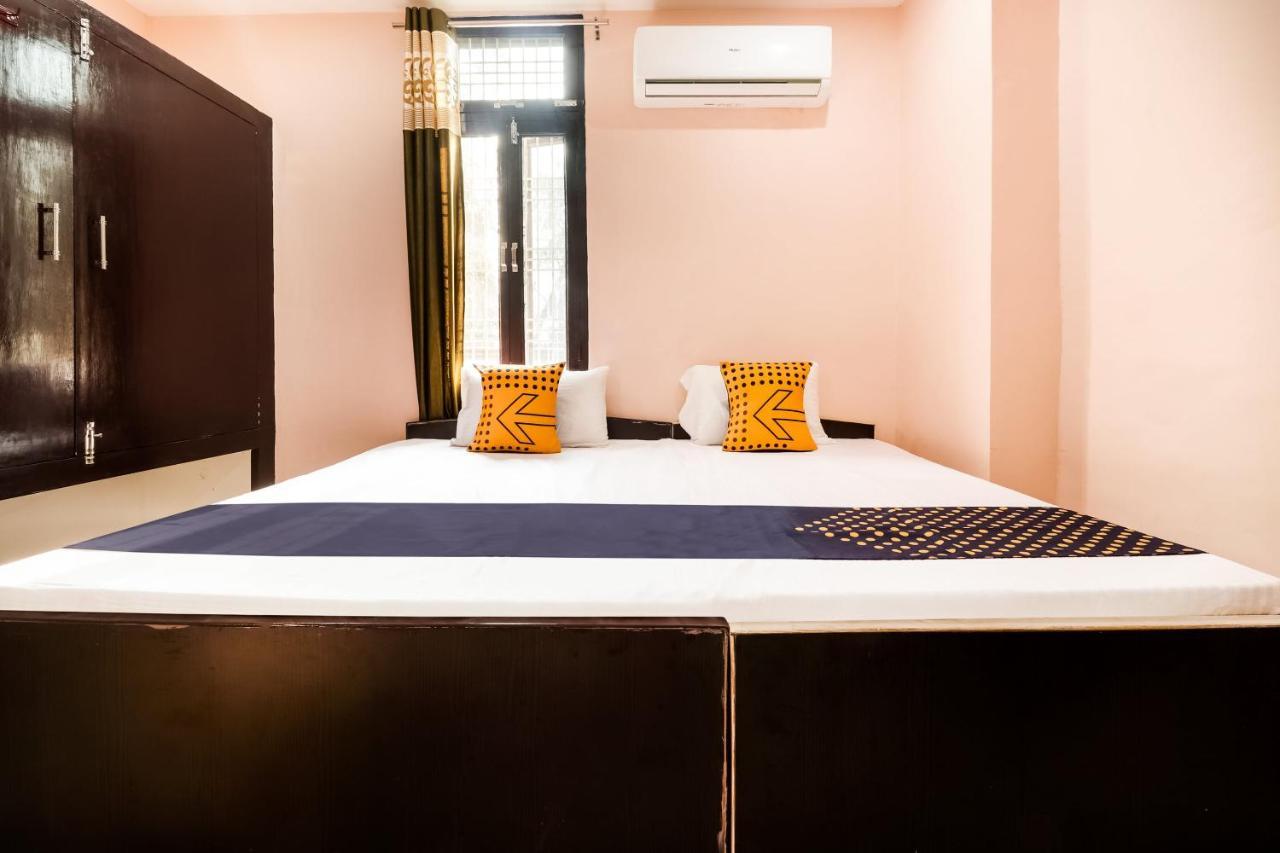 สปอต ออน 63000 โฮเต็ล Ss พลาซา Hotel Banthra Sikandarpur ภายนอก รูปภาพ