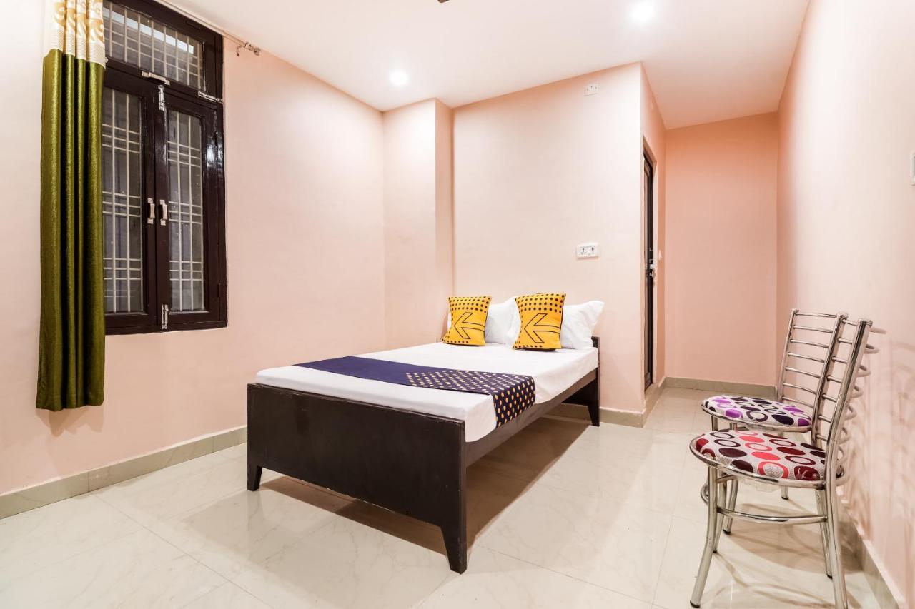 สปอต ออน 63000 โฮเต็ล Ss พลาซา Hotel Banthra Sikandarpur ภายนอก รูปภาพ