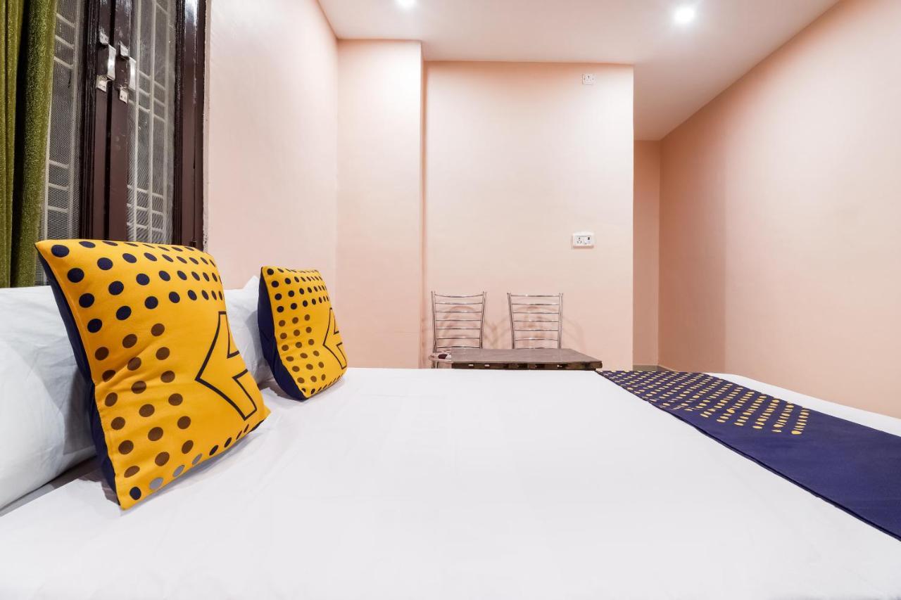 สปอต ออน 63000 โฮเต็ล Ss พลาซา Hotel Banthra Sikandarpur ภายนอก รูปภาพ