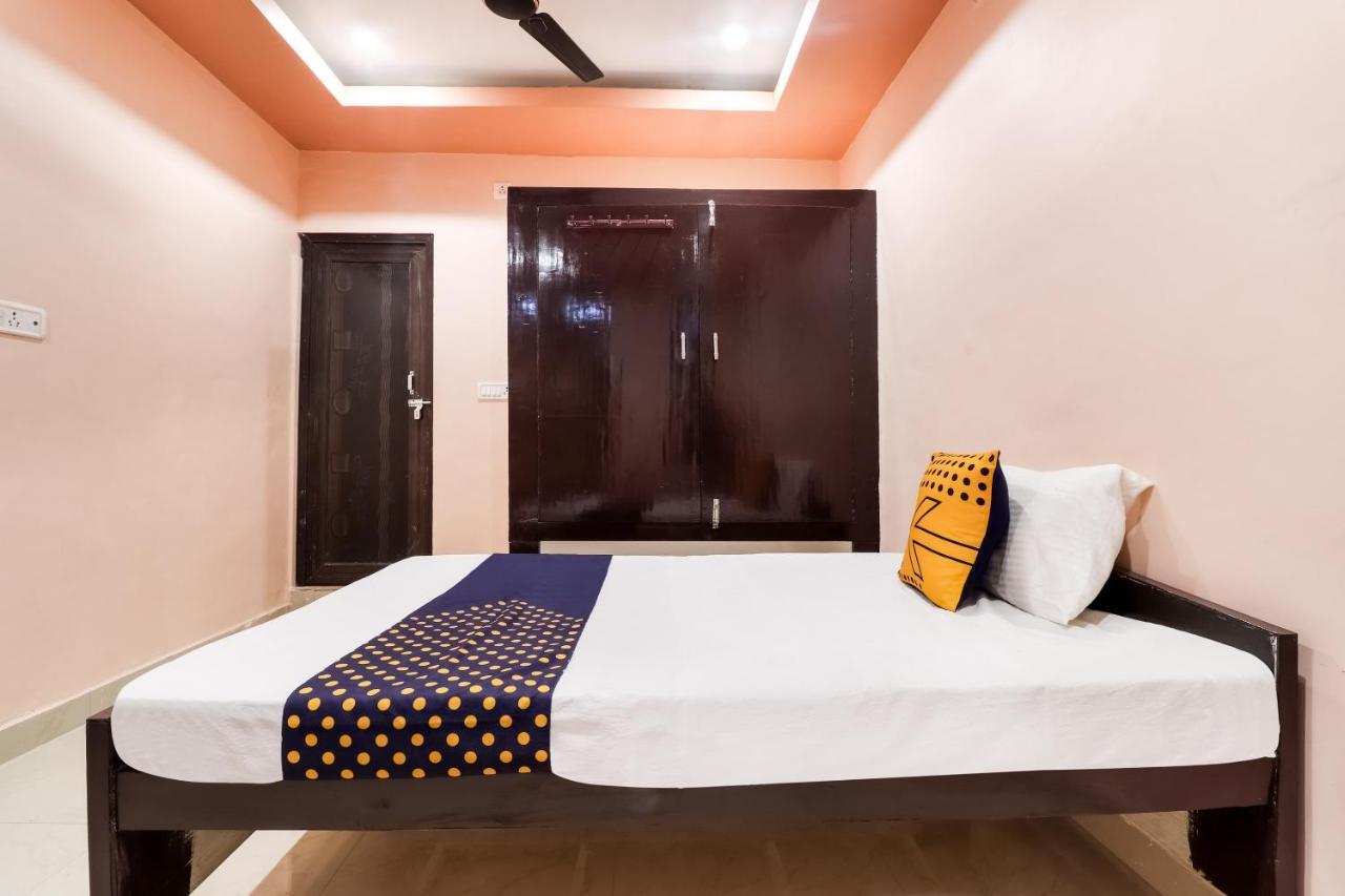 สปอต ออน 63000 โฮเต็ล Ss พลาซา Hotel Banthra Sikandarpur ภายนอก รูปภาพ
