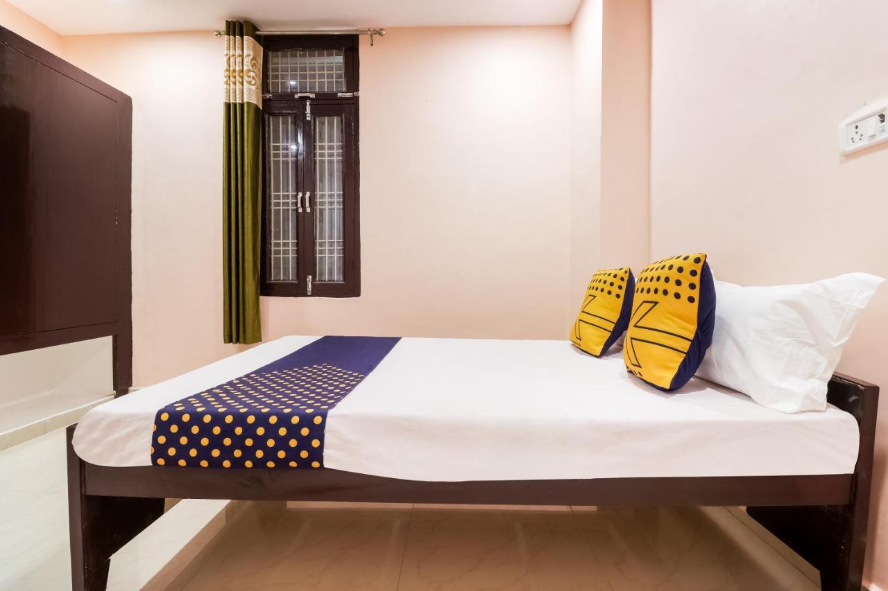 สปอต ออน 63000 โฮเต็ล Ss พลาซา Hotel Banthra Sikandarpur ภายนอก รูปภาพ