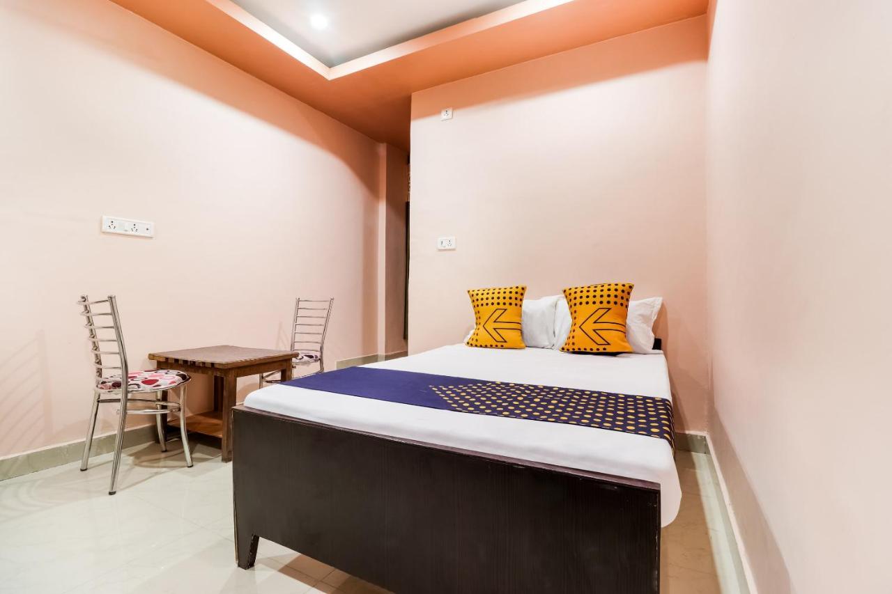 สปอต ออน 63000 โฮเต็ล Ss พลาซา Hotel Banthra Sikandarpur ภายนอก รูปภาพ