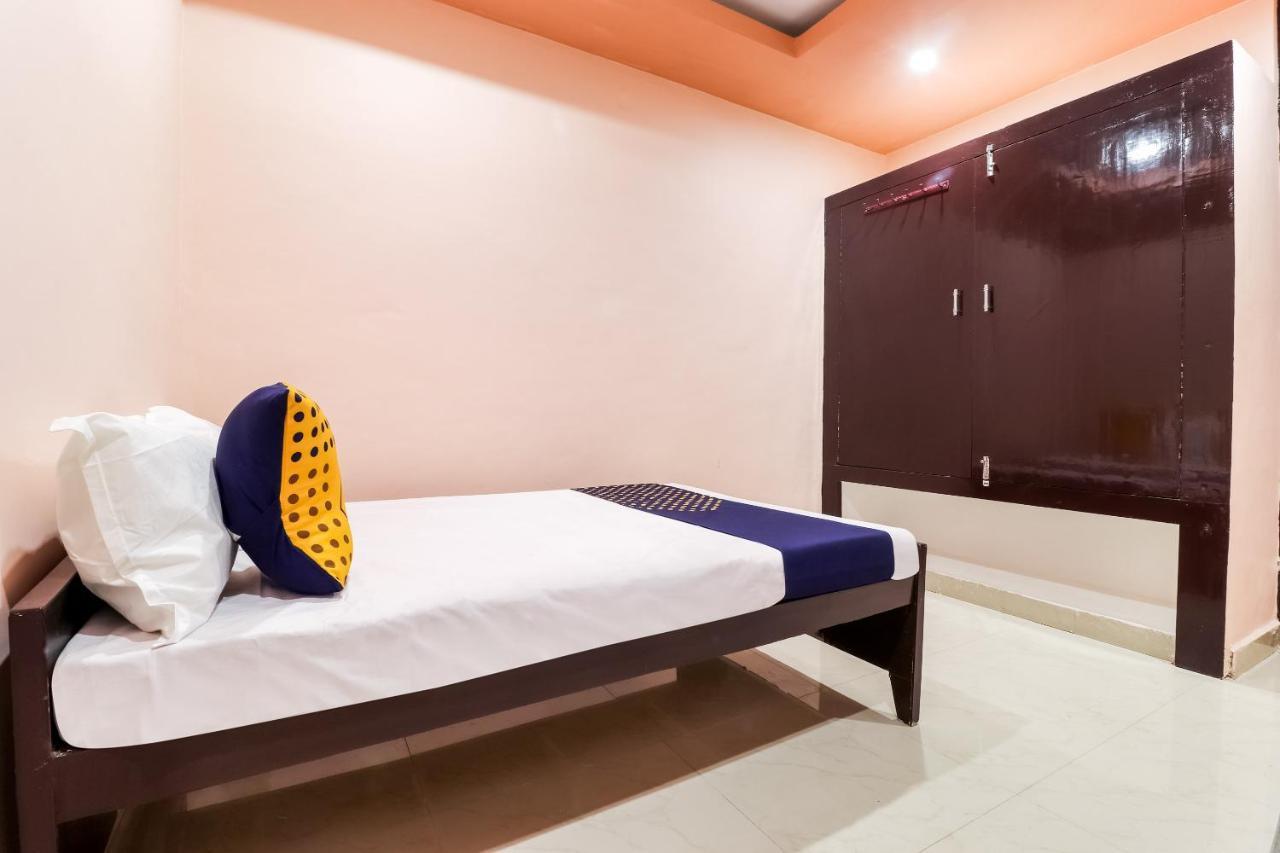 สปอต ออน 63000 โฮเต็ล Ss พลาซา Hotel Banthra Sikandarpur ภายนอก รูปภาพ